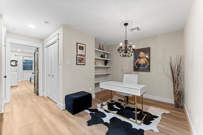 Building Photo - 1305 Birdsall St