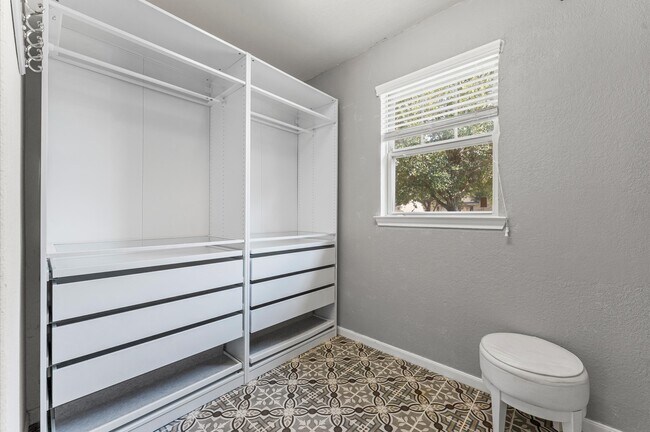 Building Photo - 11306 Misty Willow Ln