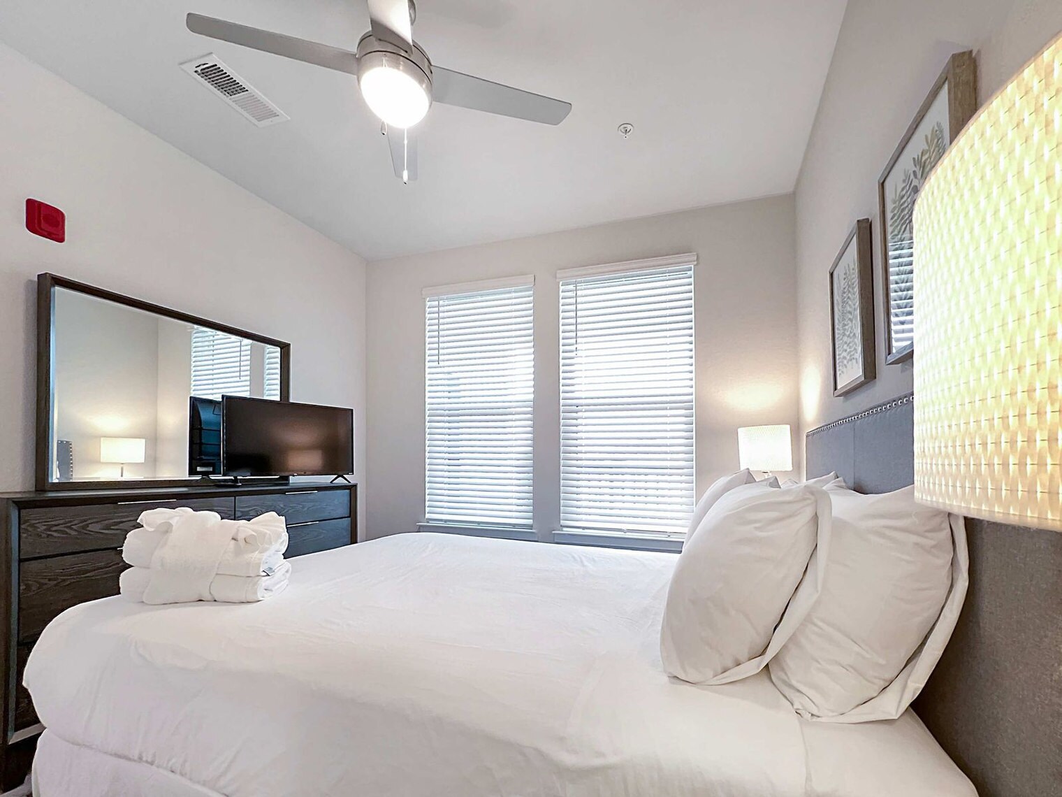 Building Photo - 8985 Bertha Palmer Blvd