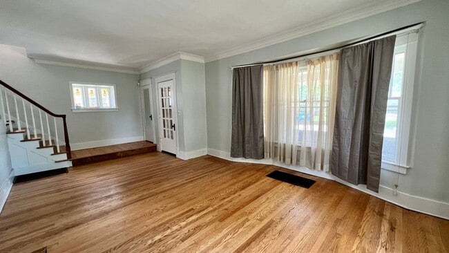 Building Photo - 1401 Logan St SE