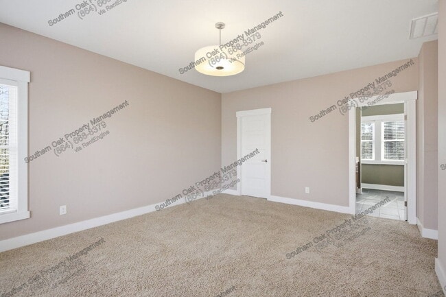 Building Photo - 401 Promontory Ridge