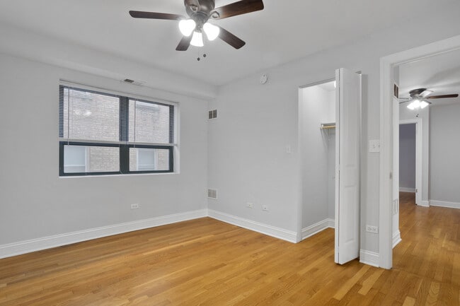 Building Photo - 7616 N Marshfield Ave