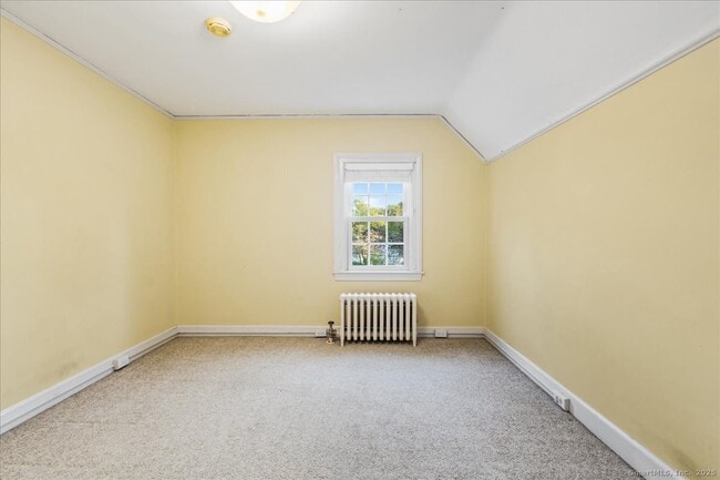 Building Photo - 8 Arlington Heights