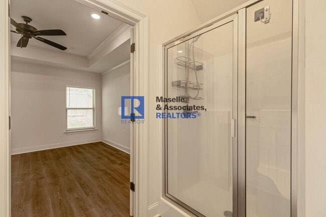 Building Photo - 3 Bed/2 Bath Home in Silver Ridge