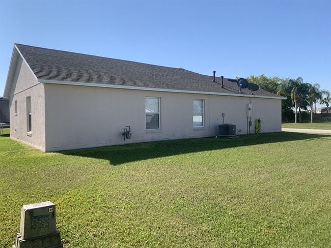 Building Photo - 2409 Serenity Bend