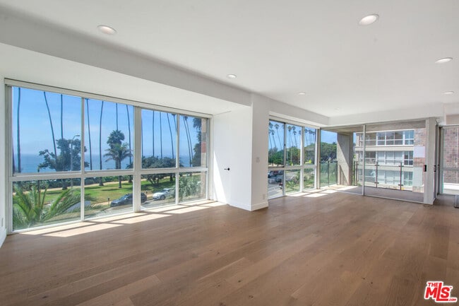 Building Photo - 515 Ocean Ave
