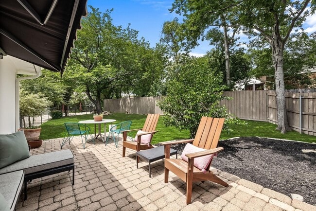 Building Photo - 7805 Eagle Trail