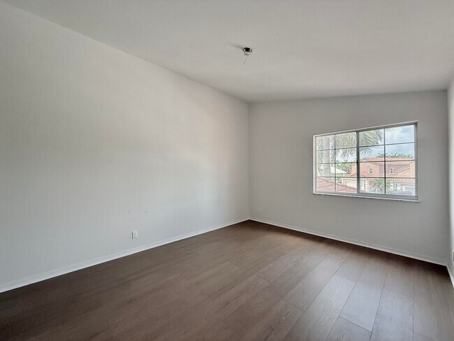 Building Photo - 21440 Millbrook Ct
