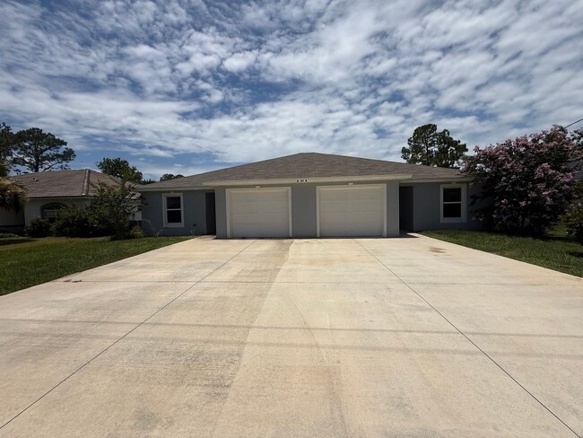 Building Photo - 21 Pony Express Dr