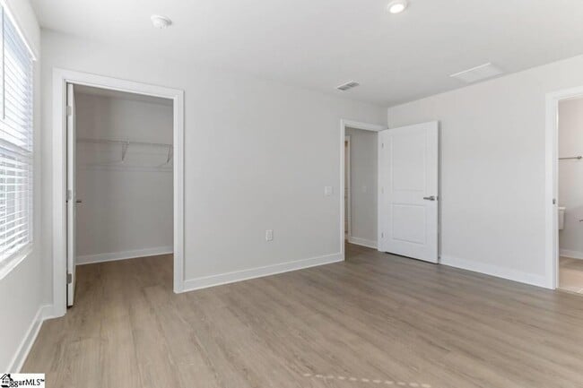 Building Photo - 1130 Bulrush Dr