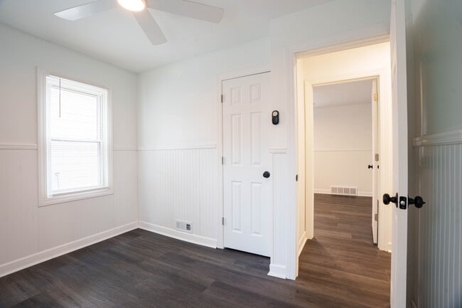 Building Photo - 361 Adams Ct