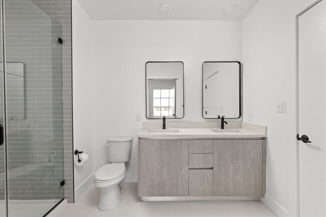 Building Photo - 4315 S Congress Ave