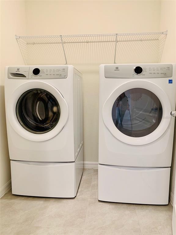 Building Photo - 9036 Tuscan Cypress St