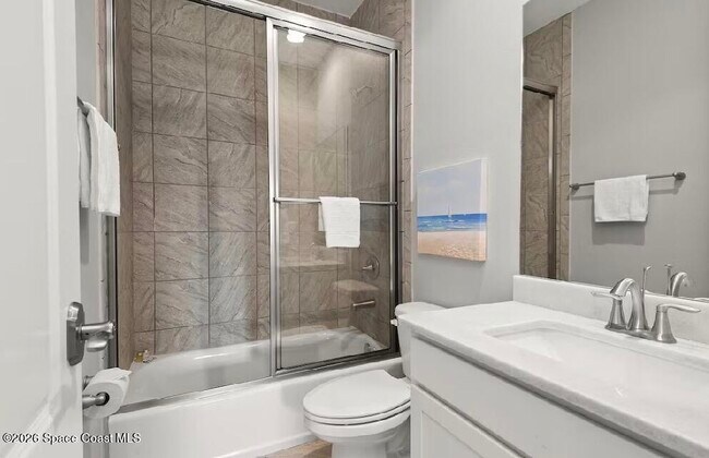 Building Photo - 168 Mediterranean Way