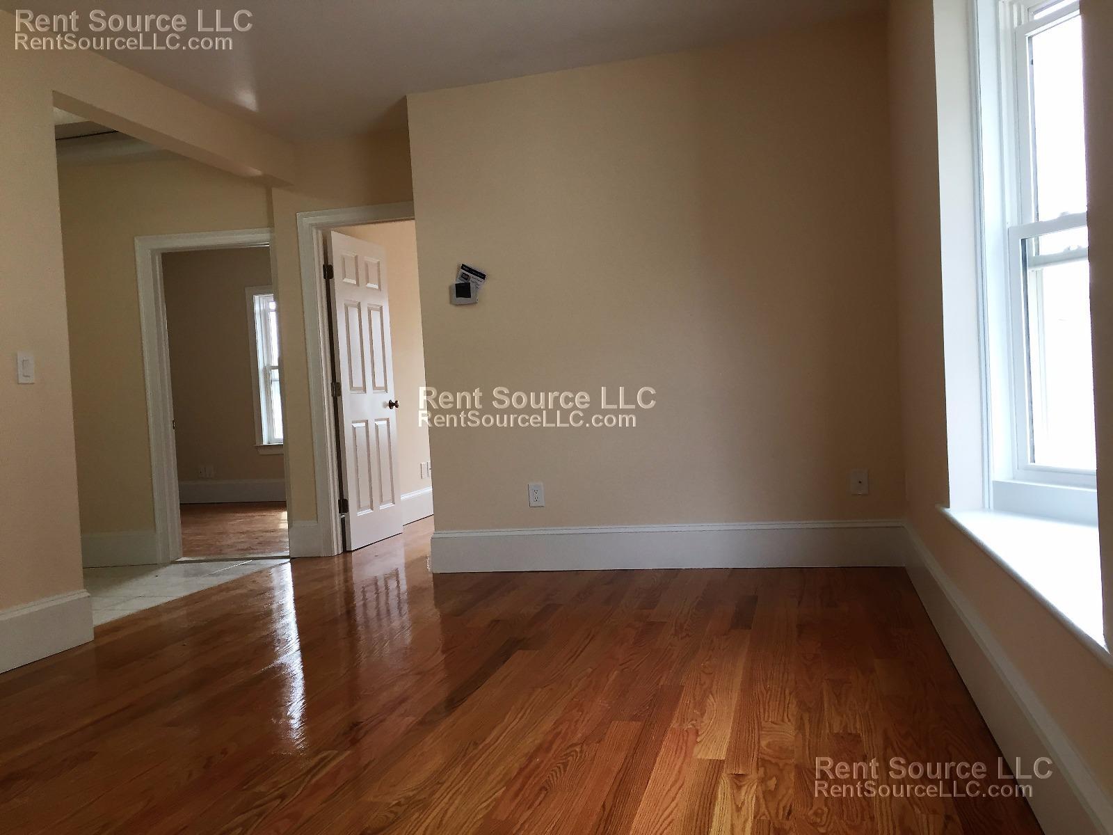 Building Photo - 24 Willard Ave