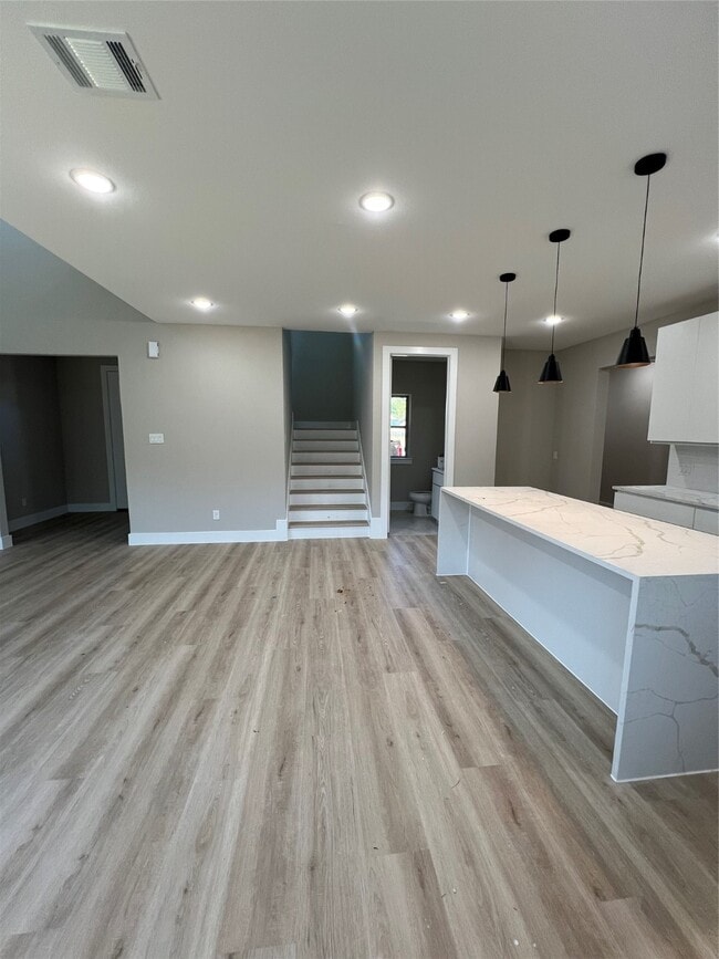 Building Photo - 2511 Martinas Ct