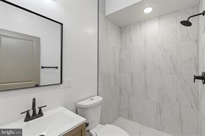 Building Photo - 2219 N 5th St