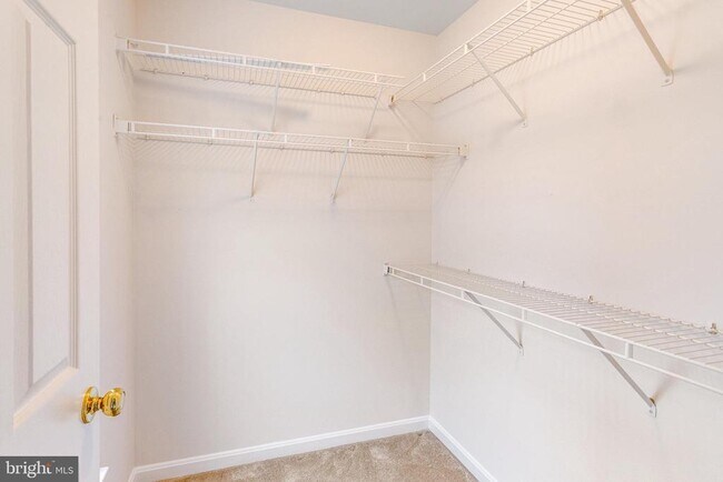 Building Photo - 15385 Bevanwood Dr