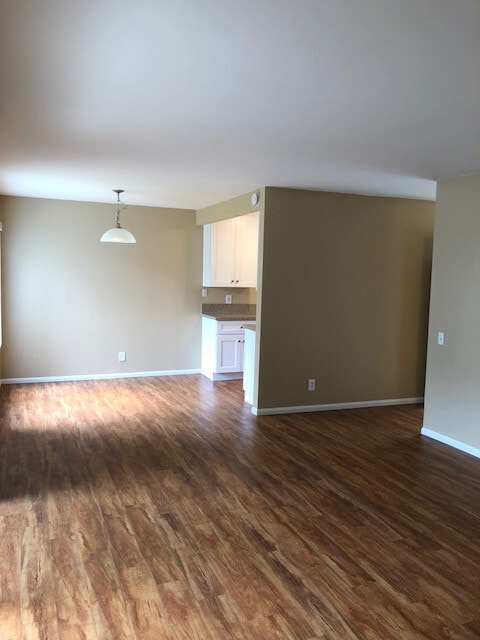 Building Photo - Prime Location in La Jolla!