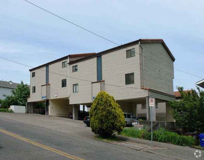 Primary Photo - Montgomery Heights