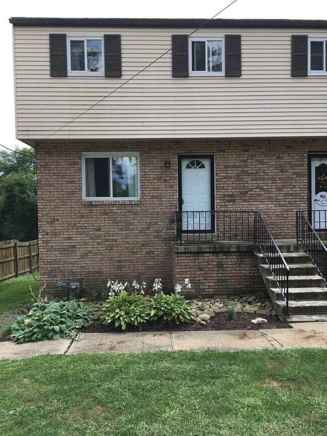 Building Photo - 230 Old Leechburg Rd
