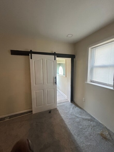 Building Photo - 210 W 5th St