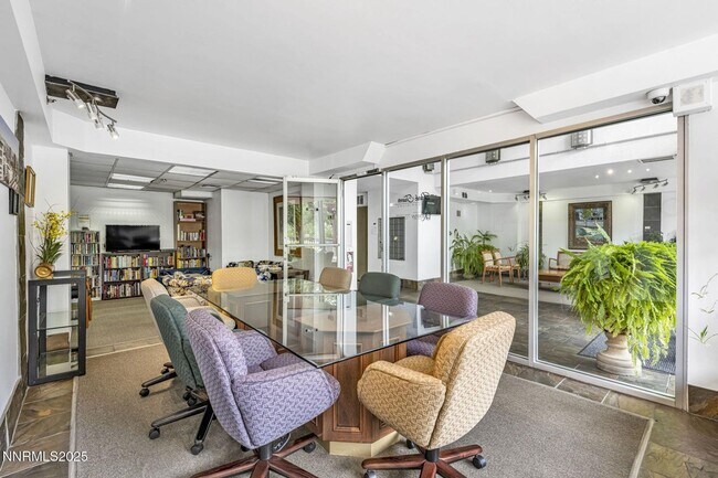 Building Photo - Downtown Reno Condo with Wingfield Park Views