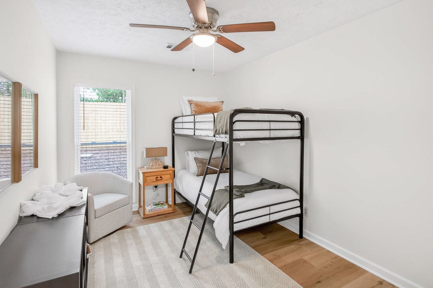Building Photo - 6536 Monmouth Mews