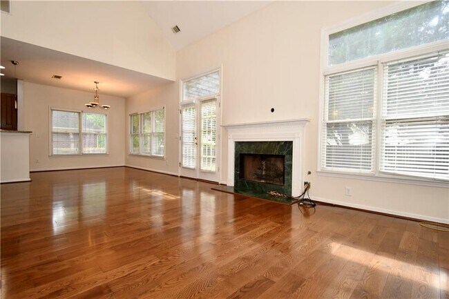 Building Photo - 4534 Village Springs Run