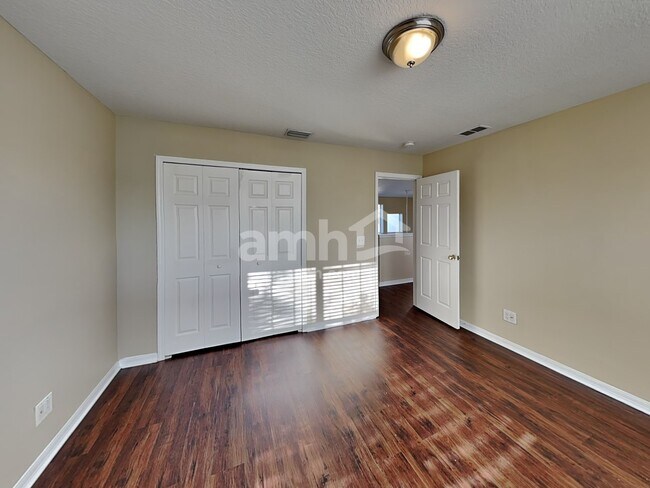 Building Photo - 6101 41st St E