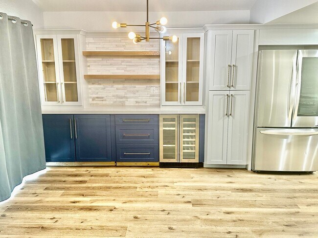 Building Photo - Fully Remodeled 3/2 in Northwest Fresno