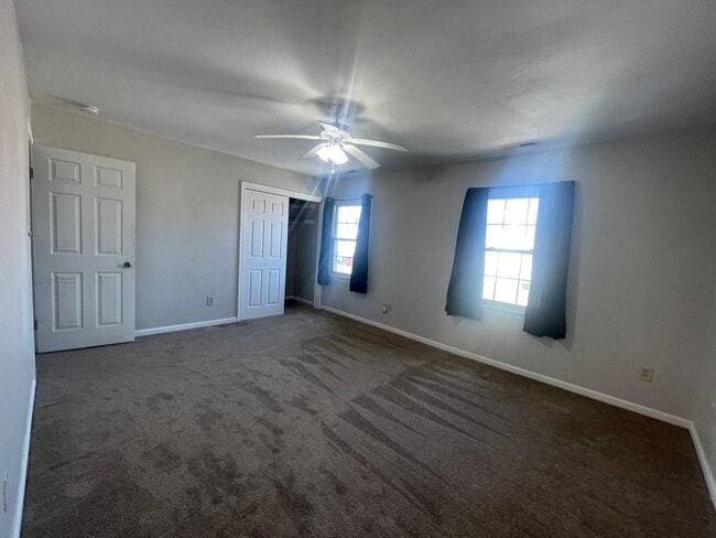 Building Photo - 4859 Woods Edge Rd