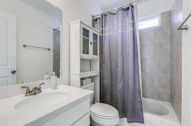 Building Photo - 337 Gleneagles Dr
