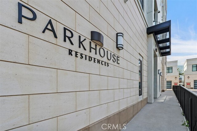 Building Photo - 4261 Uptown Newport Dr