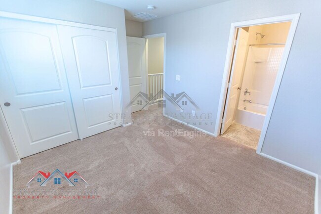 Building Photo - 2218 N 77th Dr