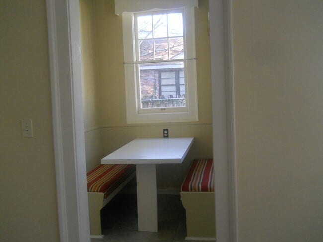 Building Photo - Great home near VSU!