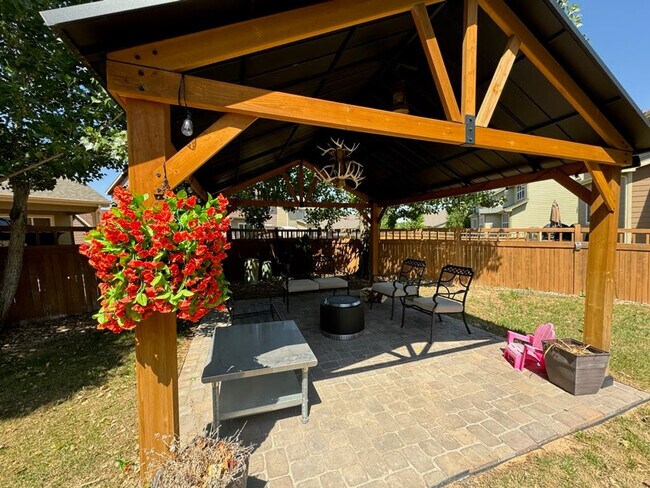 Building Photo - 5153 Chicory Cir