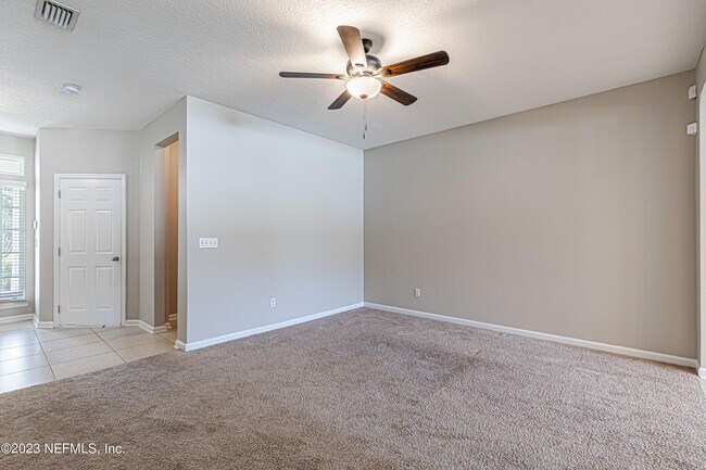 Building Photo - 3861 Aubrey Ln