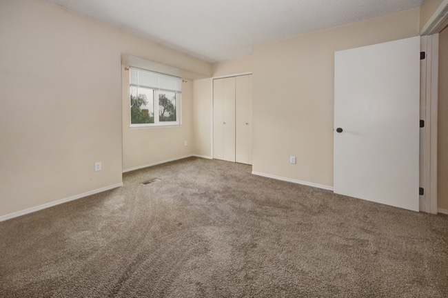 Building Photo - 1506 Crestone Ave