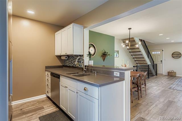 Building Photo - 4234 W Pondview Dr