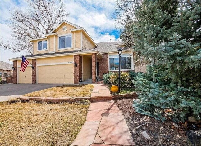 Building Photo - OMG this is a Stunning Large 5 BR House