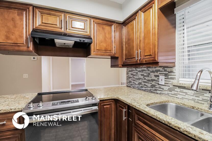 Building Photo - 734 Dunhill Dr