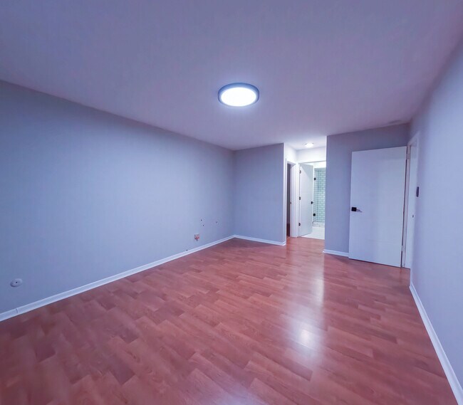 Building Photo - 7502 Farmingdale Dr