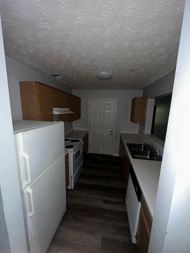 Building Photo - 2303 Waldrop Pl