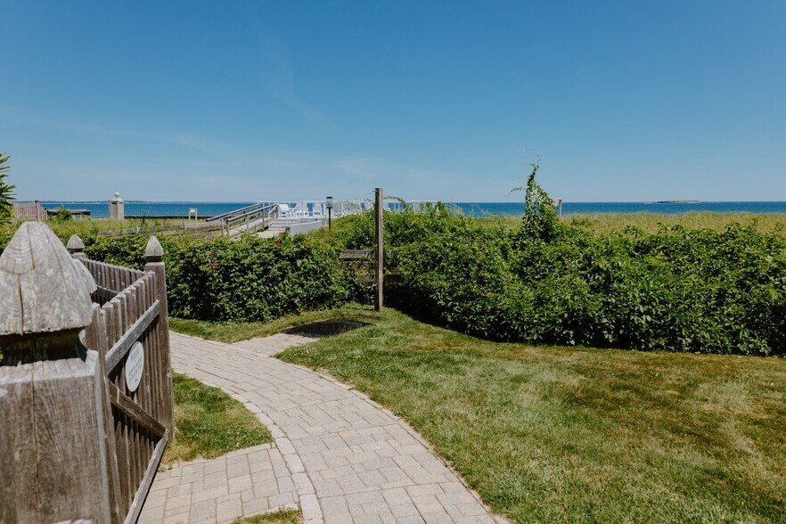 Building Photo - 311 Seaside Ave