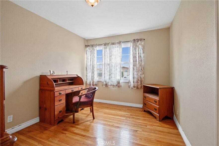 Building Photo - 8725 San Antonio Dr