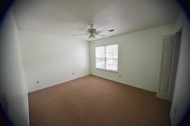 Building Photo - 1423 Ashley River Rd