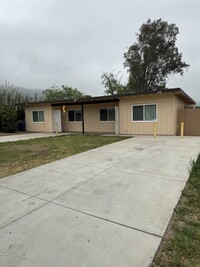 Building Photo - 4237 N 3rd Ave