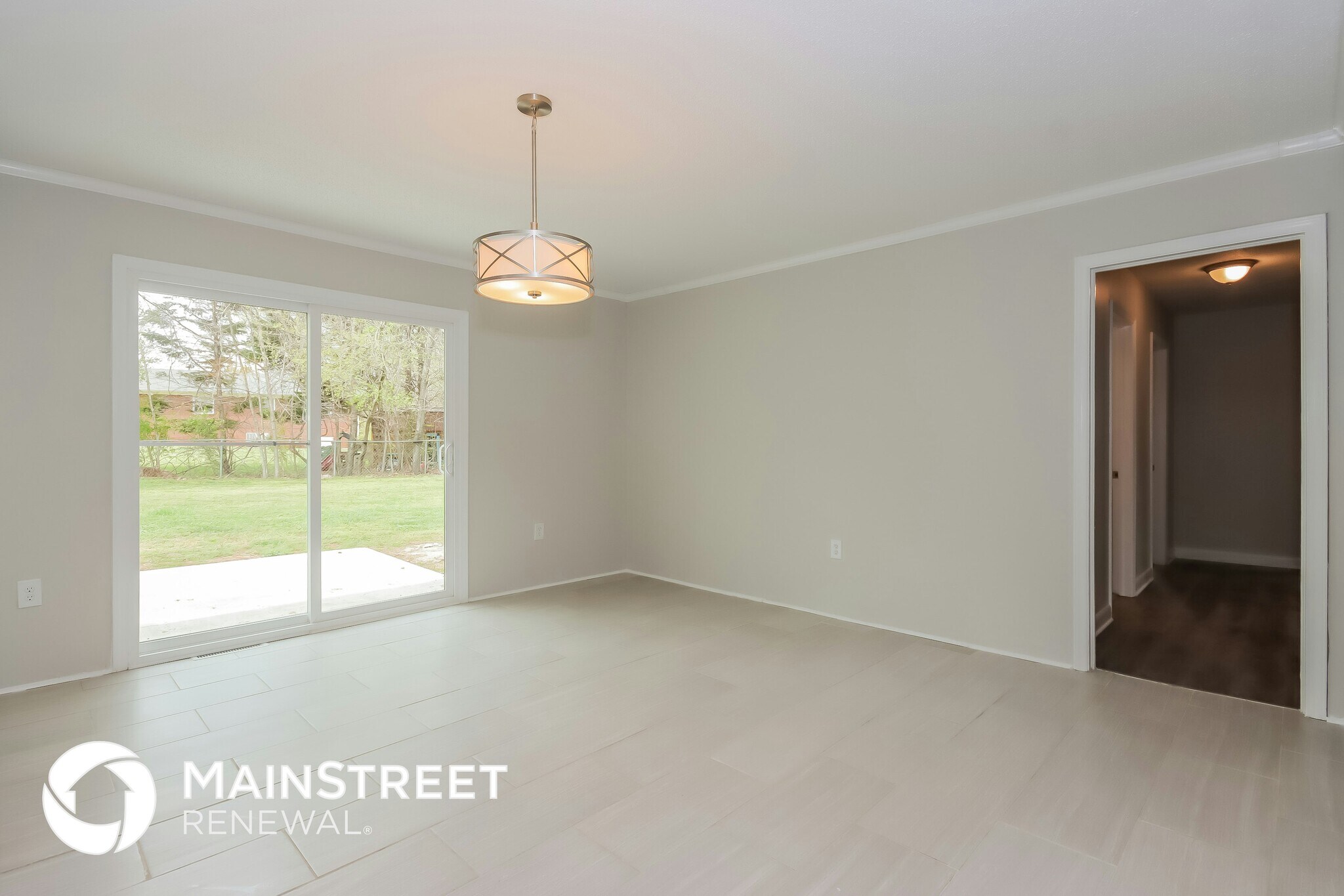 Building Photo - 1135 Carolina Cir