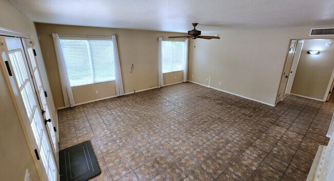 Building Photo - 3 Bedroom + Office Home in the Vineyards Community Near W Germann Rd and S Dobson Rd!